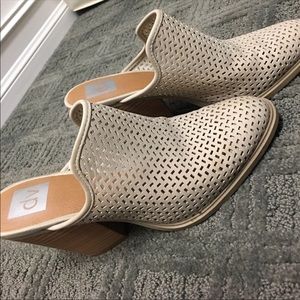 DV Slip on perforated Mule heels